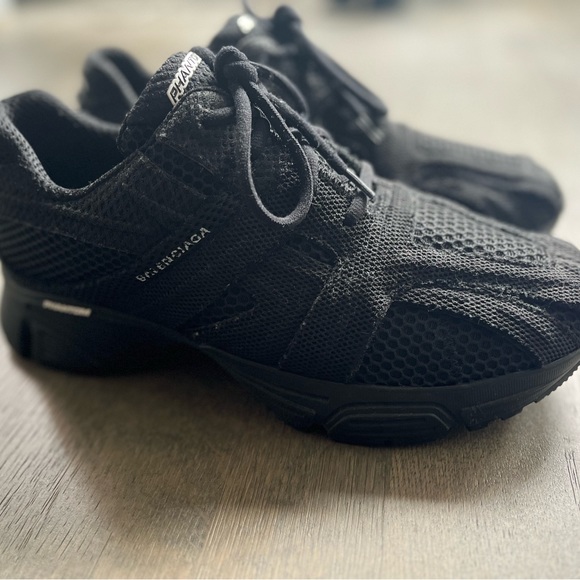 Balenciaga sneakers - Picture 3 of 7